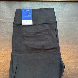 APT.9 Black Capri Pants